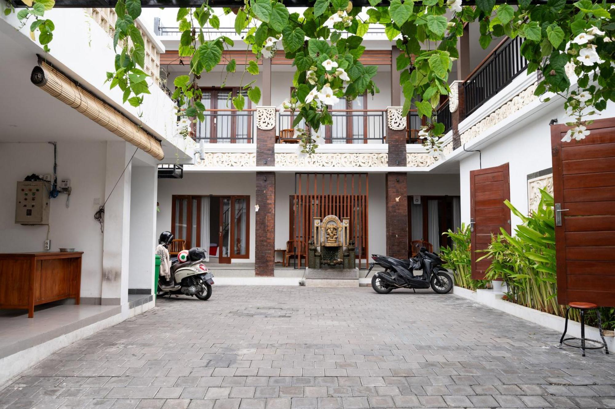 Reddoorz Plus At Yasa'S Living Denpasar Sanur Екстериор снимка