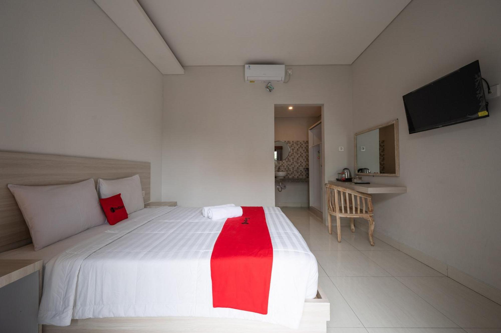 Reddoorz Plus At Yasa'S Living Denpasar Sanur Екстериор снимка
