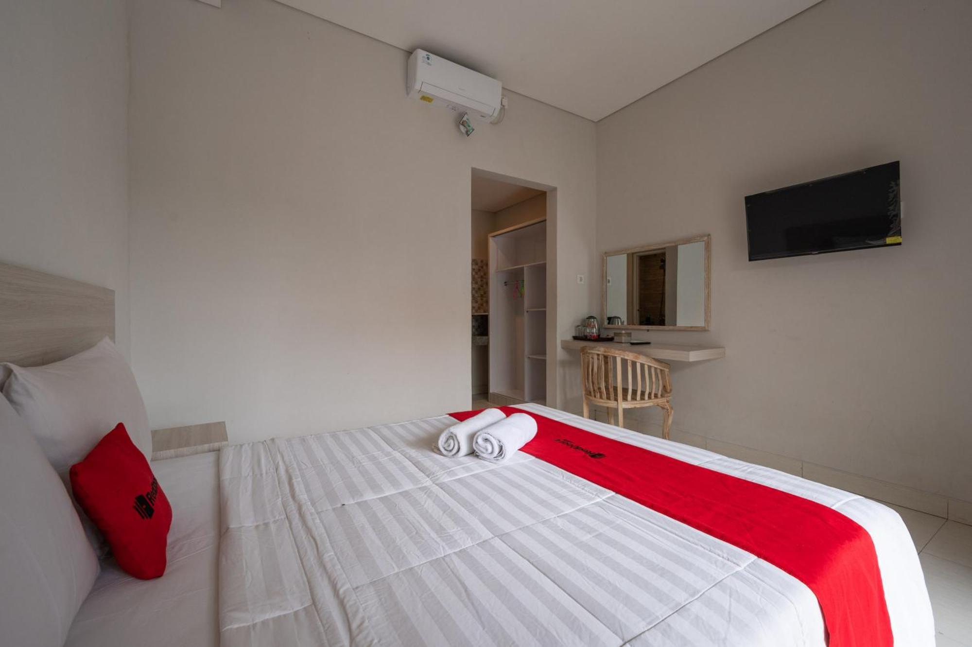 Reddoorz Plus At Yasa'S Living Denpasar Sanur Екстериор снимка